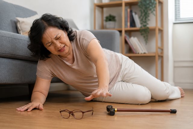 Tập chân có đủ để giảm nguy cơ té ngã?